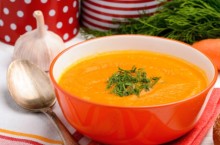 Как приготовить морковный суп?